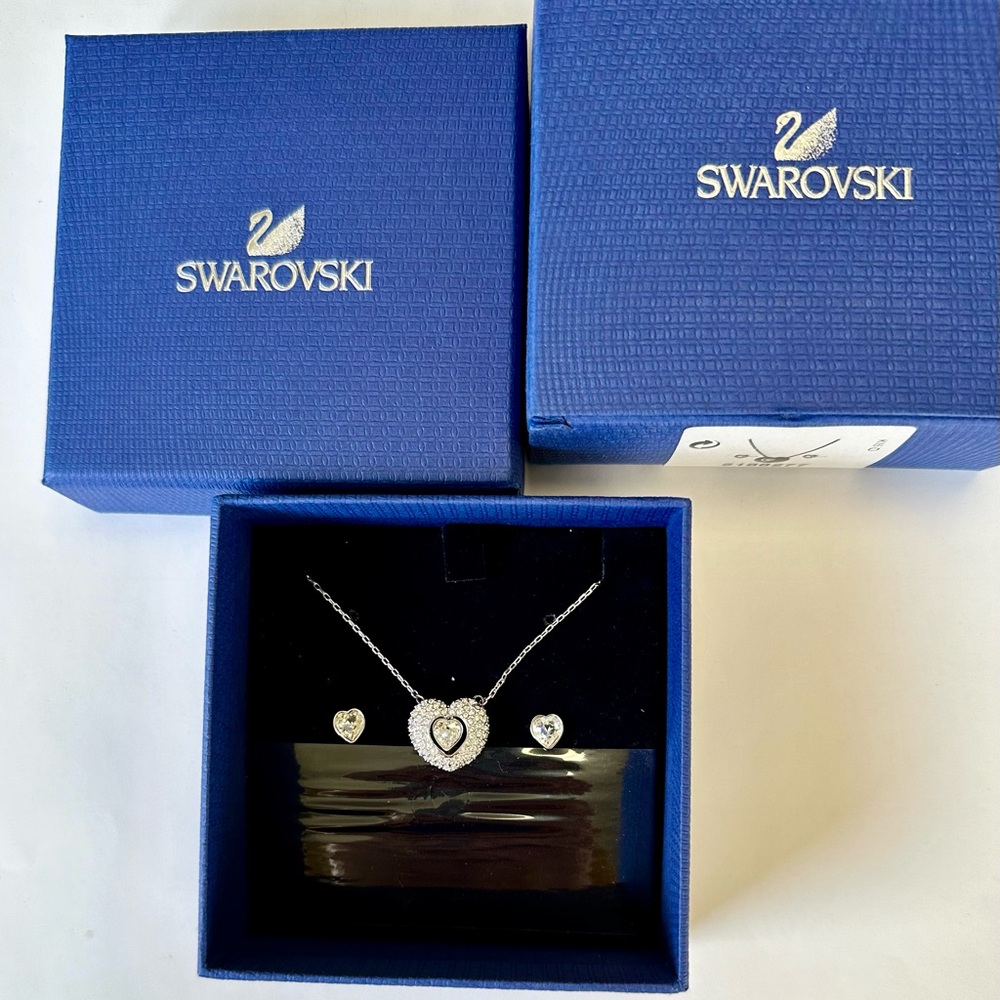 Swarovski Necklace and Earrings set